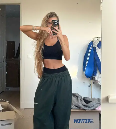 Image 10071674 from Lies Zhara (Dutch Influencer)