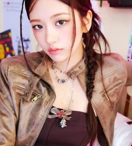 Image 10070660 from An Yujin 안유진 | YUJIN