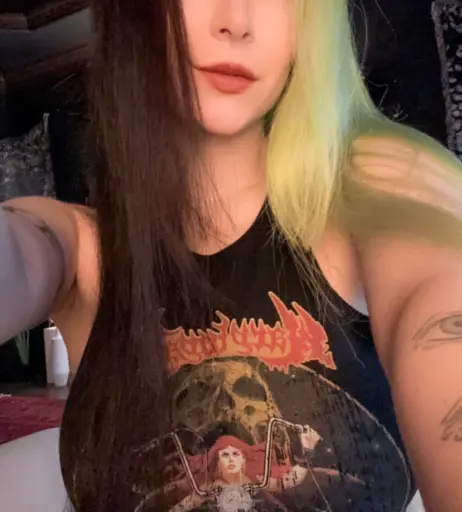 Image 10014507 from bigtittygothegg / goth__egg / goth.egg / Lee Lee