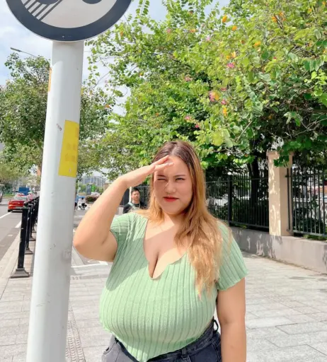 Image 10016963 from fhong_fionax / Chayada Dulyasatien (Busty Thai Model)