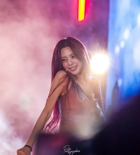 Image 10028810 from Yuna - ITZY (유나, Shin Yu Na)