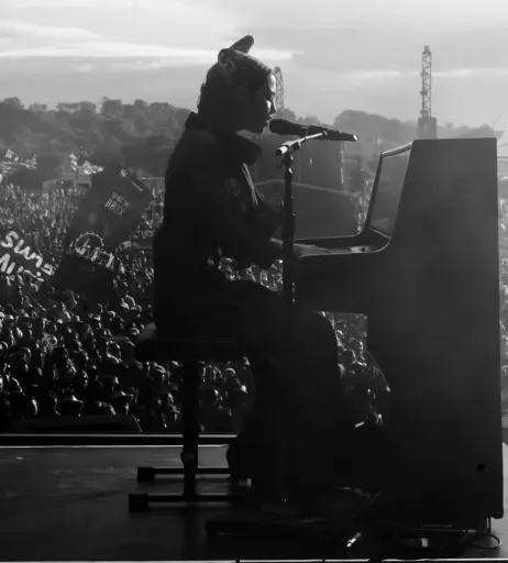 Image 10028510 from Gracie Abrams