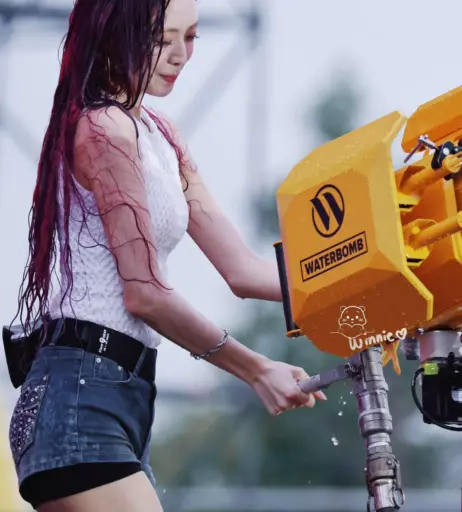 Image 10028712 from Yuna - ITZY (유나, Shin Yu Na)