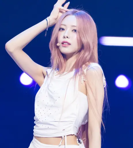 Image 10028700 from Yuna - ITZY (유나, Shin Yu Na)