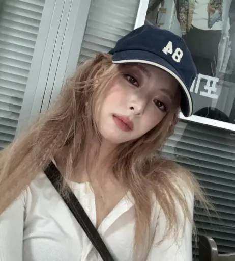 Image 10028757 from Yuna - ITZY (유나, Shin Yu Na)