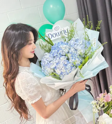 Image 10028254 from Jang Won-young / 장원영 WONYOUNG