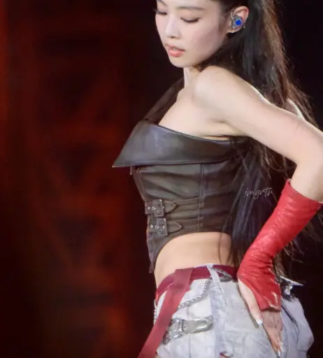 Image 10025957 from Jennie | BLΛƆKPIИK (Blackpink)
