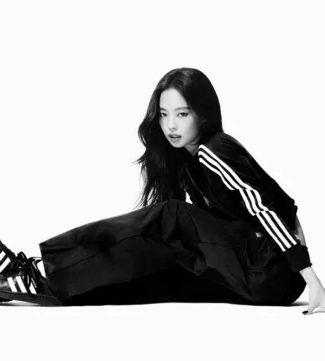 Image 10025978 from Jennie | BLΛƆKPIИK (Blackpink)