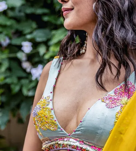 Image 10025859 from Mrunal Thakur