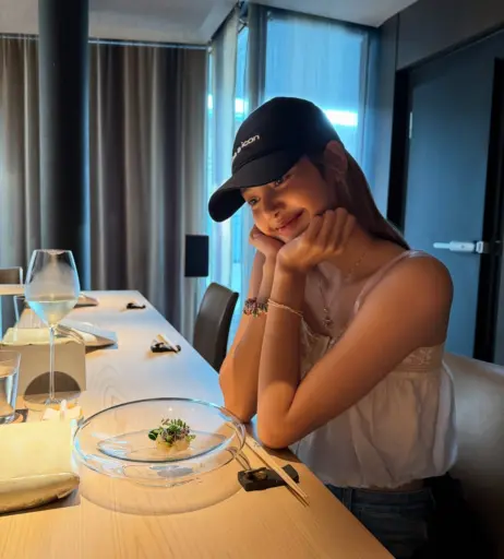 Image 10025021 from Lisa | BLΛƆKPIИK (Blackpink)