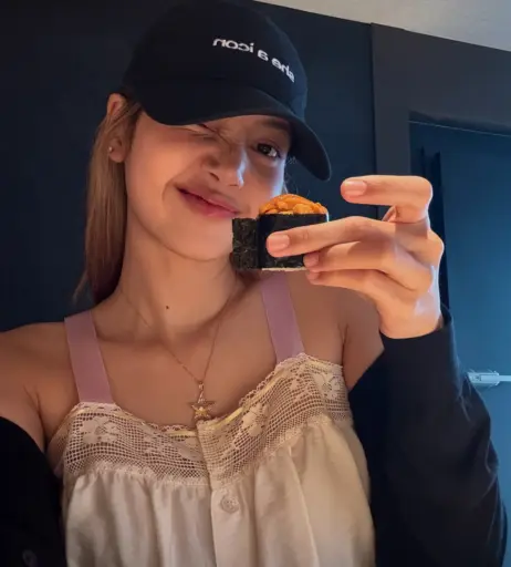 Image 10025016 from Lisa | BLΛƆKPIИK (Blackpink)