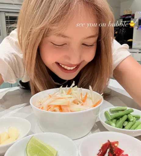 Image 10025037 from Lisa | BLΛƆKPIИK (Blackpink)