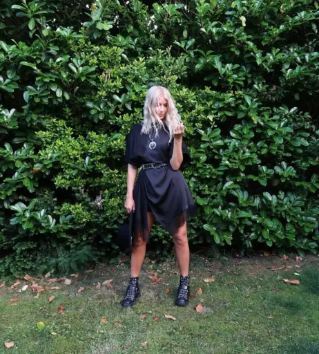 Image 10025206 from Holly Willoughby