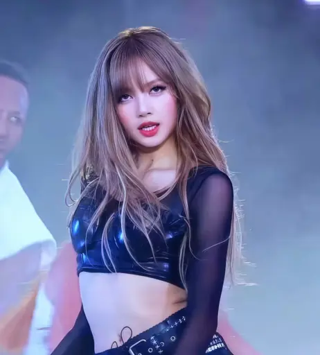 Image 10025244 from Lisa | BLΛƆKPIИK (Blackpink)