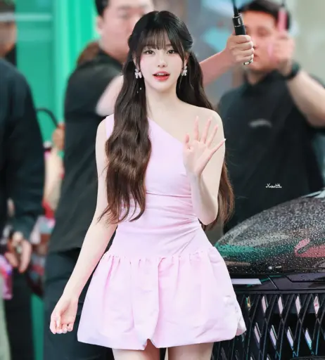 Image 10027916 from Jang Won-young / 장원영 WONYOUNG