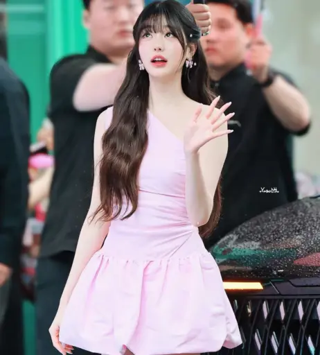 Image 10027914 from Jang Won-young / 장원영 WONYOUNG