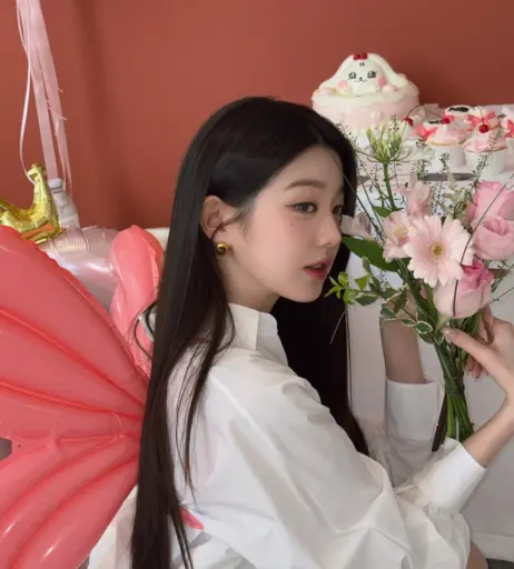 Image 10027854 from Jang Won-young / 장원영 WONYOUNG