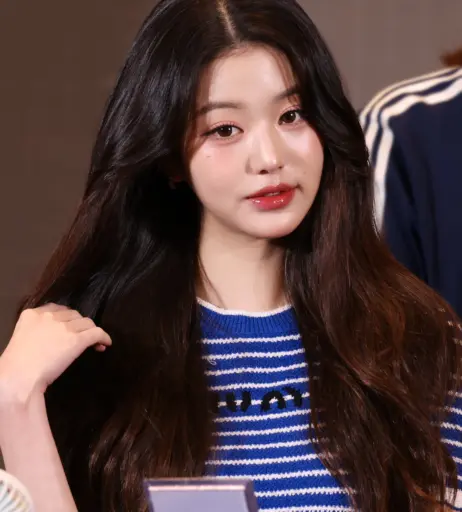 Image 10027845 from Jang Won-young / 장원영 WONYOUNG