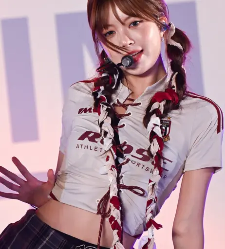 Image 10027463 from Hong Eunchae 홍은채 | LESSERAFIM