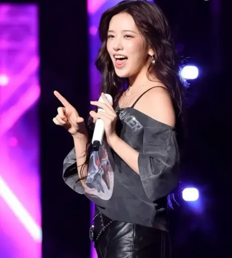 Image 10027337 from An Yujin 안유진 | (An) IVE