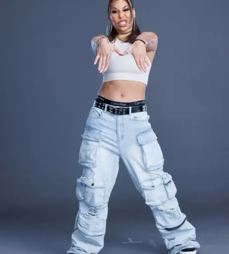 Image 10026531 from Mia Yim