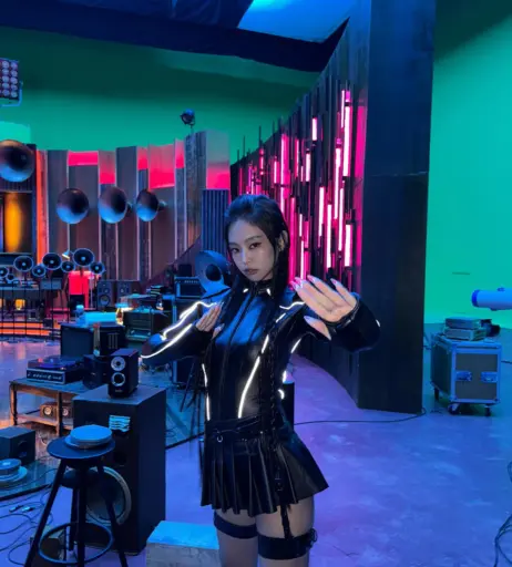 Image 10026126 from Jennie | BLΛƆKPIИK (Blackpink)