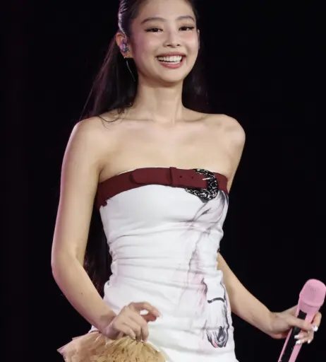 Image 10026151 from Jennie | BLΛƆKPIИK (Blackpink)