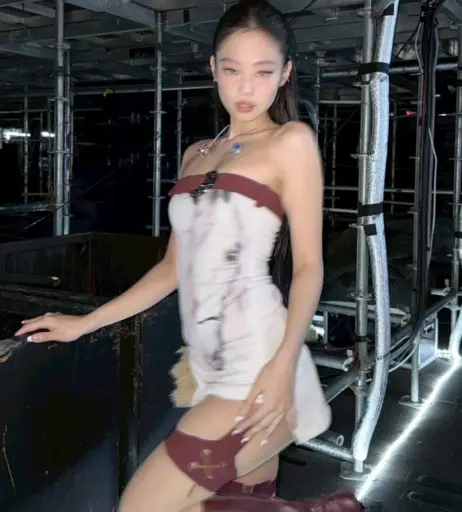 Image 10026086 from Jennie | BLΛƆKPIИK (Blackpink)
