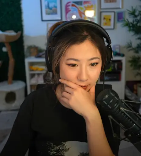 Image 10021488 from Fuslie (Leslie)