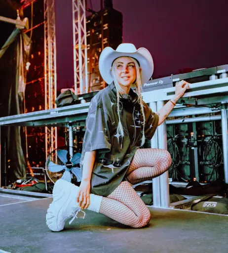 Image 10023847 from Alison Wonderland