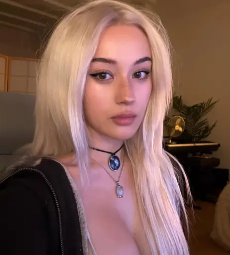 Image 10023362 from JadeyAnh | vylerria