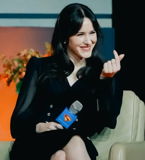 Image 10029805 from Rachel Brosnahan (Marvelous Mrs. Maisel)