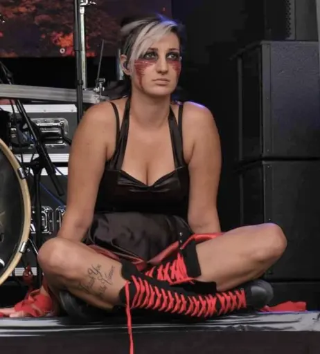 Image 10029426 from Women of Metal