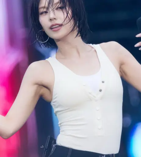 Image 10029467 from Yeji - ITZY (예지, Hwang Ye-ji)