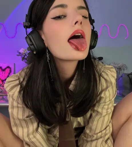 Image 10038797 from Loonassoftfeet