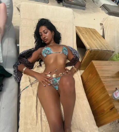 Image 10031016 from LARA RAJ / lararajj (member of KATSEYE)