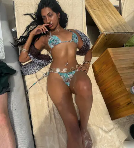 Image 10031015 from LARA RAJ / lararajj (member of KATSEYE)