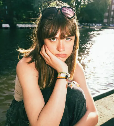 Image 10030935 from Chloe Slater - Indie Musician