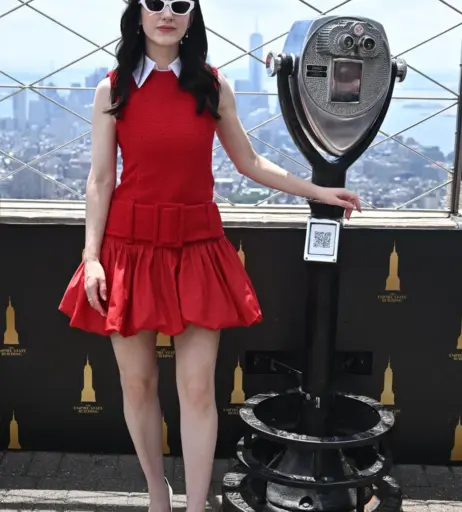 Image 10030124 from Rachel Brosnahan (Marvelous Mrs. Maisel)