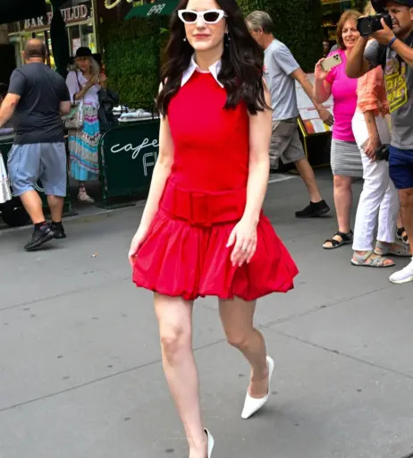 Image 10030129 from Rachel Brosnahan (Marvelous Mrs. Maisel)