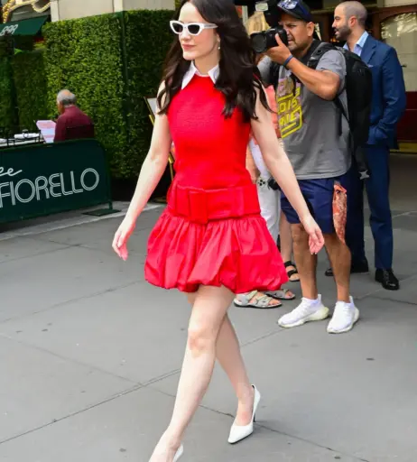 Image 10030131 from Rachel Brosnahan (Marvelous Mrs. Maisel)