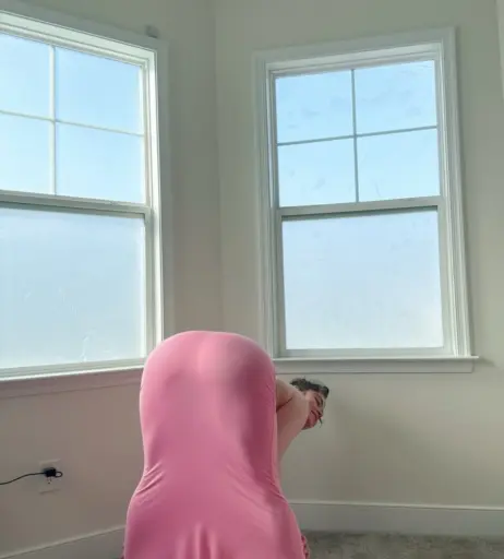 Image 10032485 from TwinTwitcherz (jessicatalystic - Low_Ad_988) + (Linneas_life_ - Linneas_Feet)