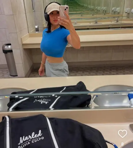 Image 10004460 from Lizzy