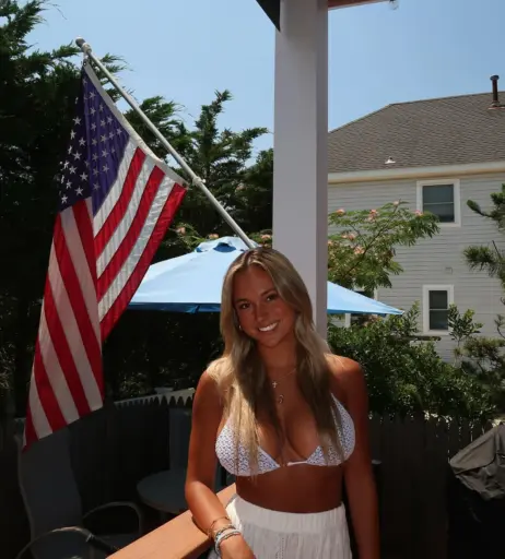 Image 10091858 from Sienna Holland