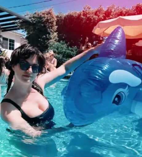 Image 10089993 from Allie Goertz