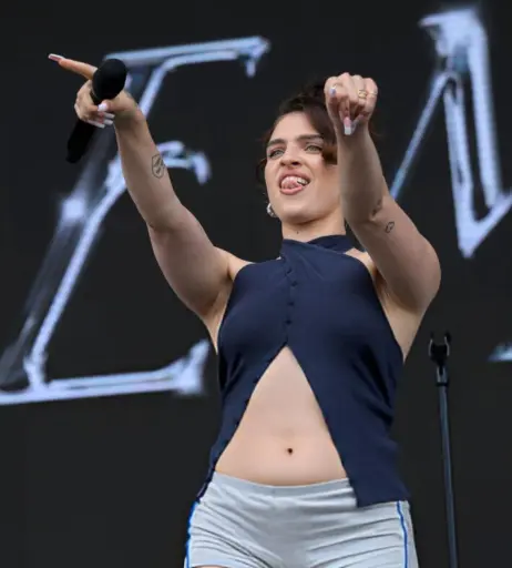 Image 10089926 from Mae Muller