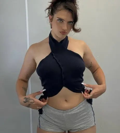 Image 10089939 from Mae Muller