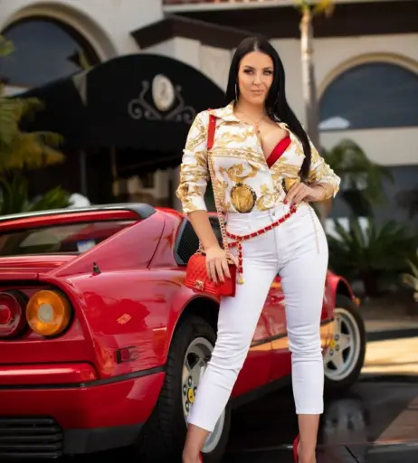 Image 3193650 from Angela White