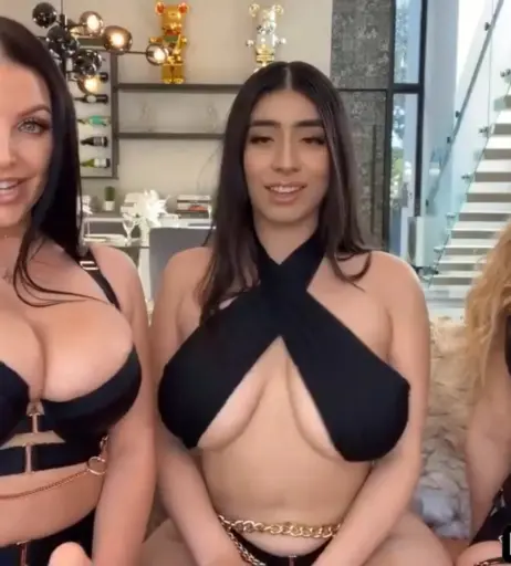 Image 3198395 from Angela White