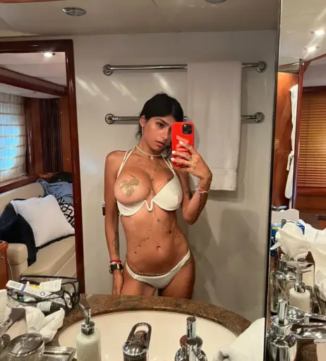 Image 3180989 from Mia Khalifa